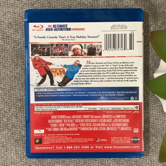 Deck the Halls Blu-ray movie 🎅🎥 - Picture 3 of 6
